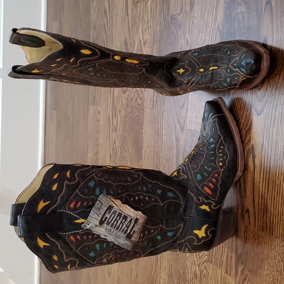 🔥🔥Host Pick🔥🔥Corral Vintage Butterfly Cowboy Black Boots Size 6 NWT - Picture 4 of 9